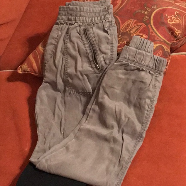 Sq Pants.